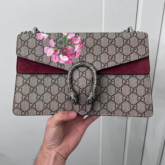 Gucci Handbags - GUCCI AUTHENTIC Gee Gee Dionysus Blooms Bag Small